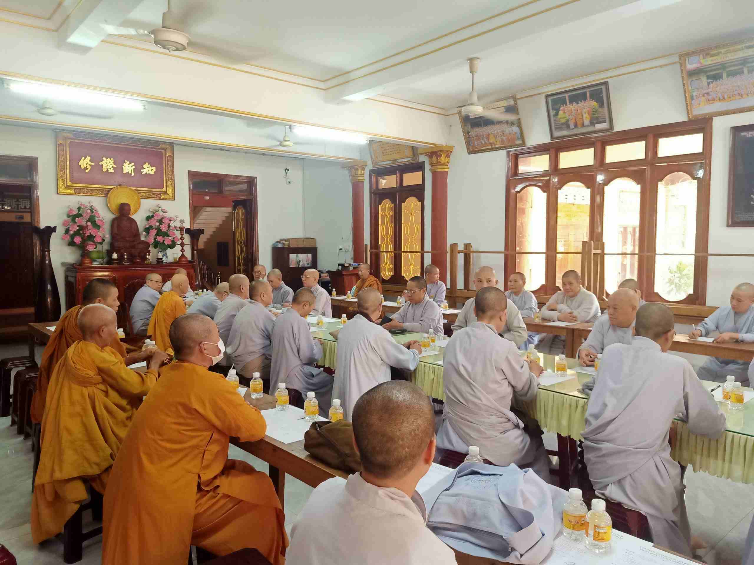 Phân Ban Ni giới họp tổng kết Phật sự và triển khai An cư